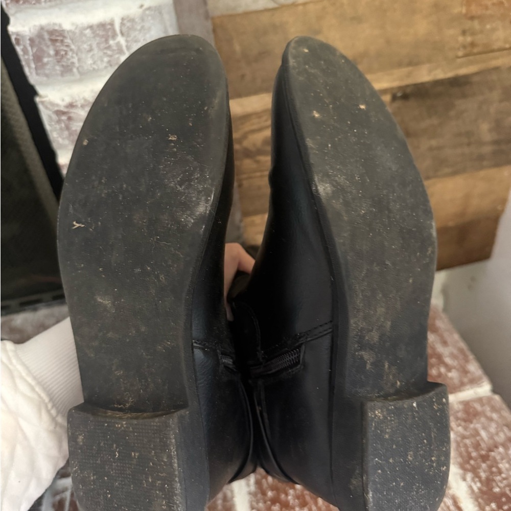 Just Fab Black Quilted Women's Boots - Picture 4 of 5